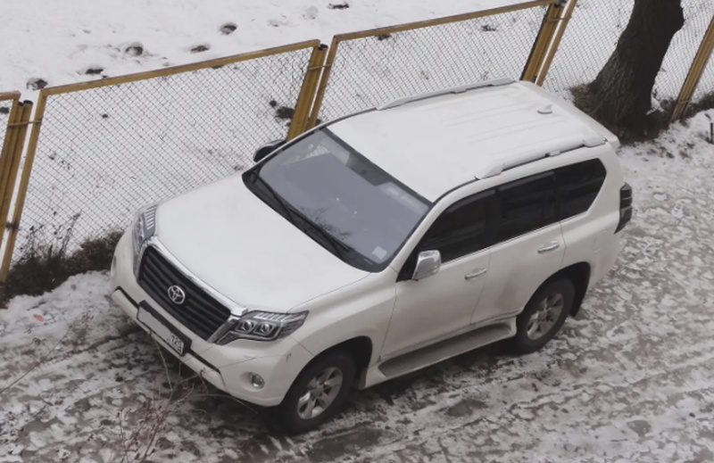 лобовое стекло от Toyota Prado fj150